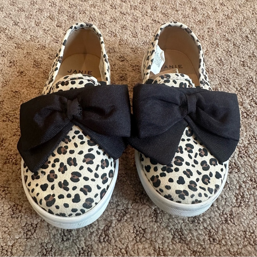 Janie & Jack Leopard Bow Slip-on Sneaker Girls size 8